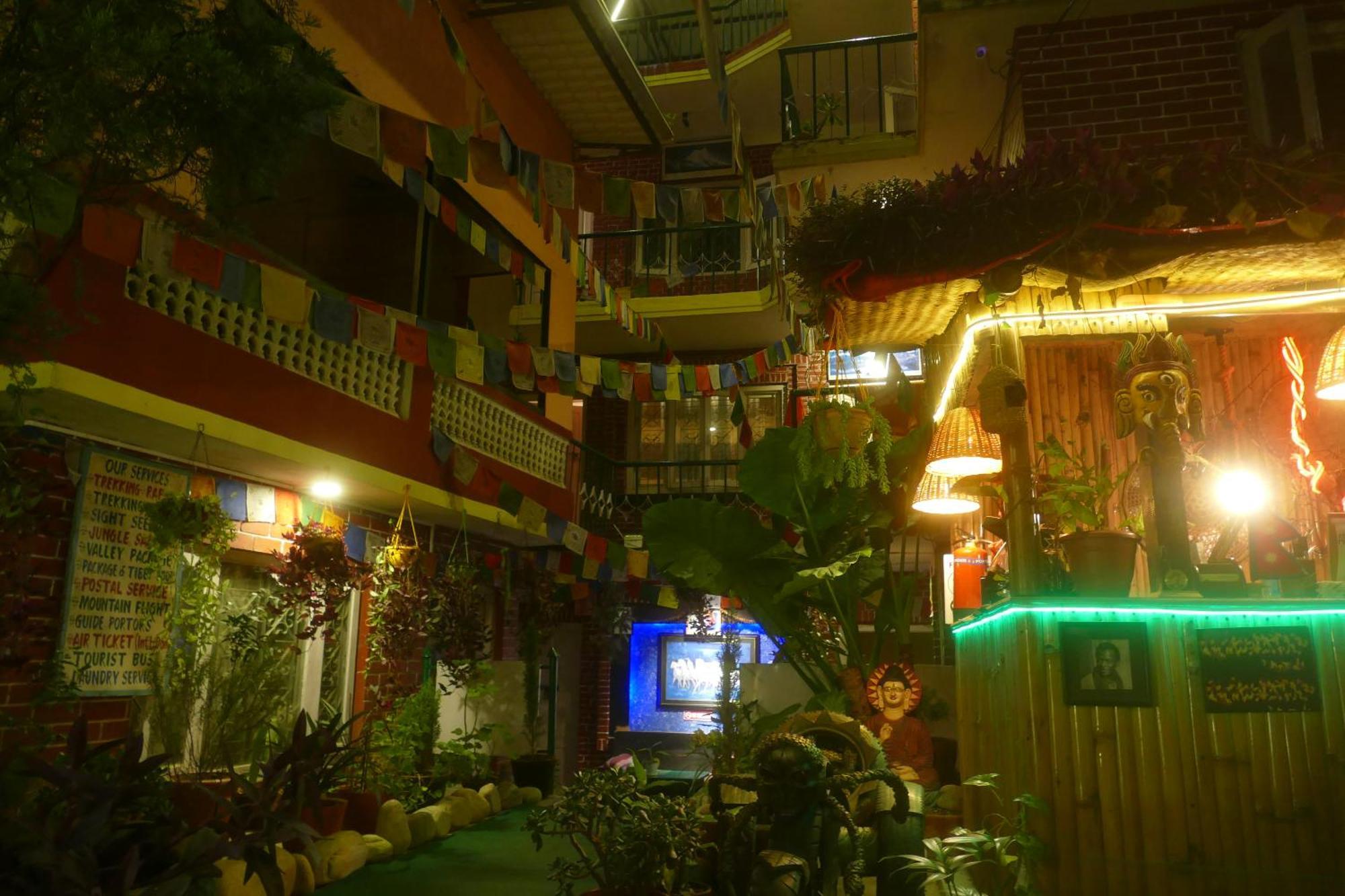 Nirvana Green Peace Home Kathmandu Buitenkant foto
