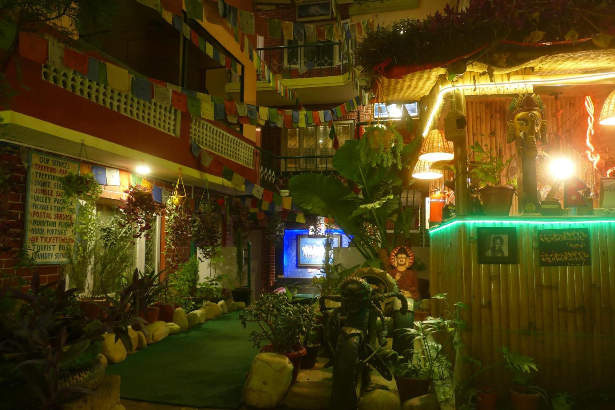 Nirvana Green Peace Home Kathmandu Buitenkant foto