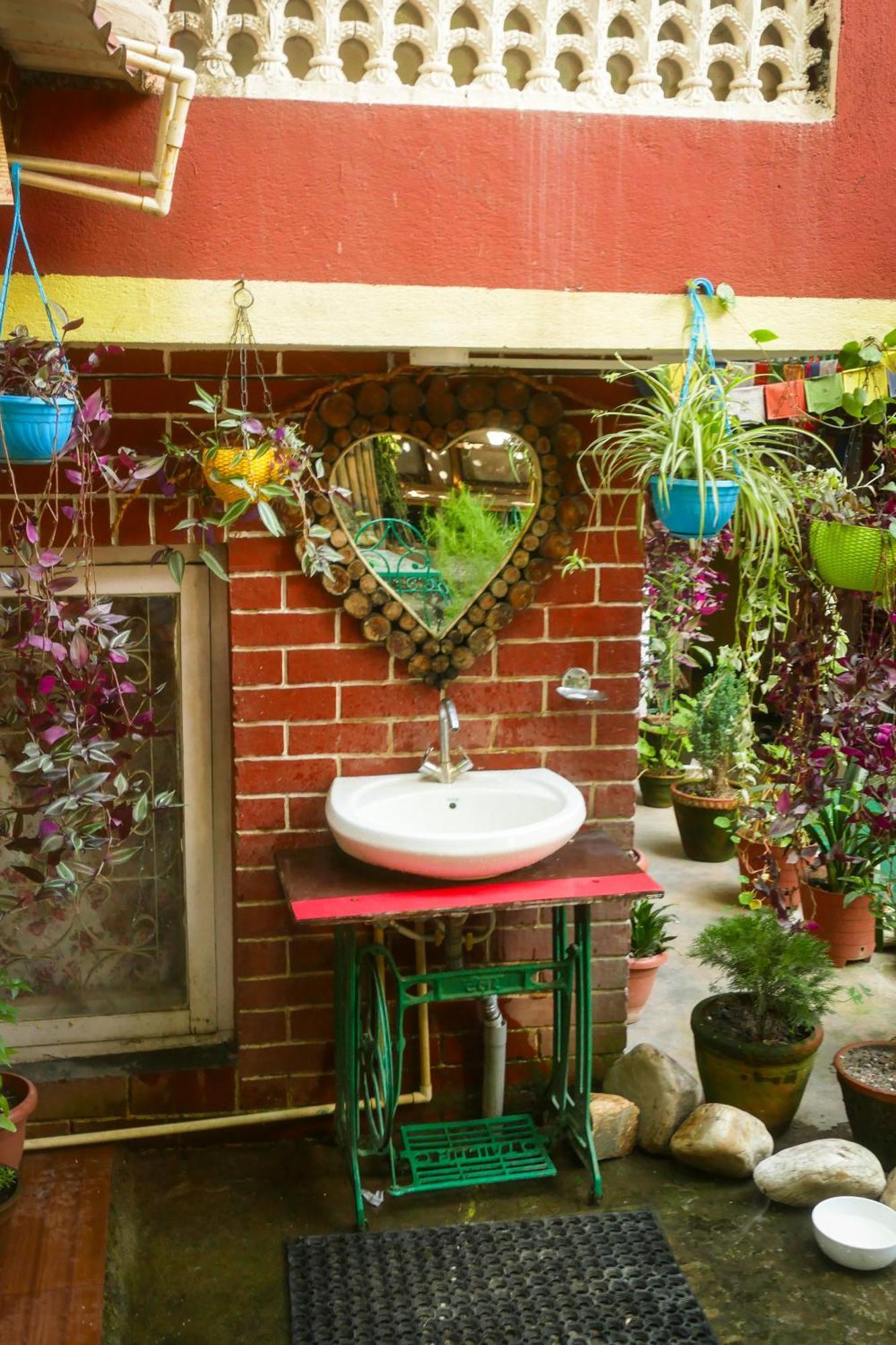 Nirvana Green Peace Home Kathmandu Buitenkant foto